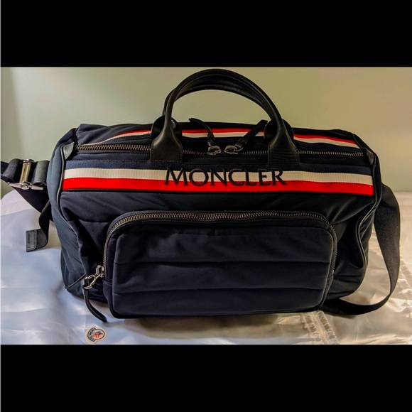 Moncler Kunlum Striped logo-embroidered quilted duffel - Picture 14 of 15
